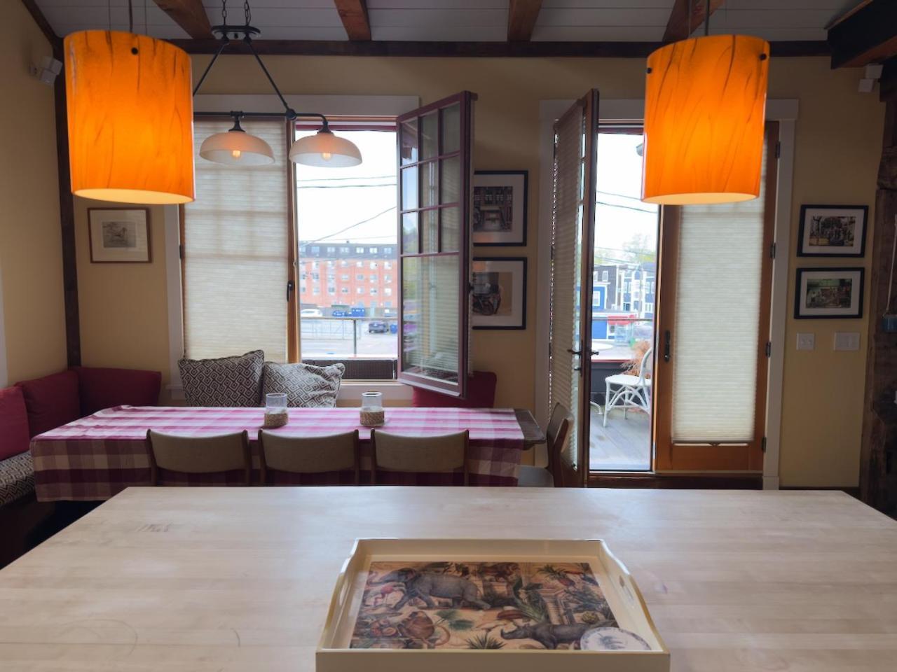 Magical Post And Beam Loft Downtown Newport! Hotel Buitenkant foto