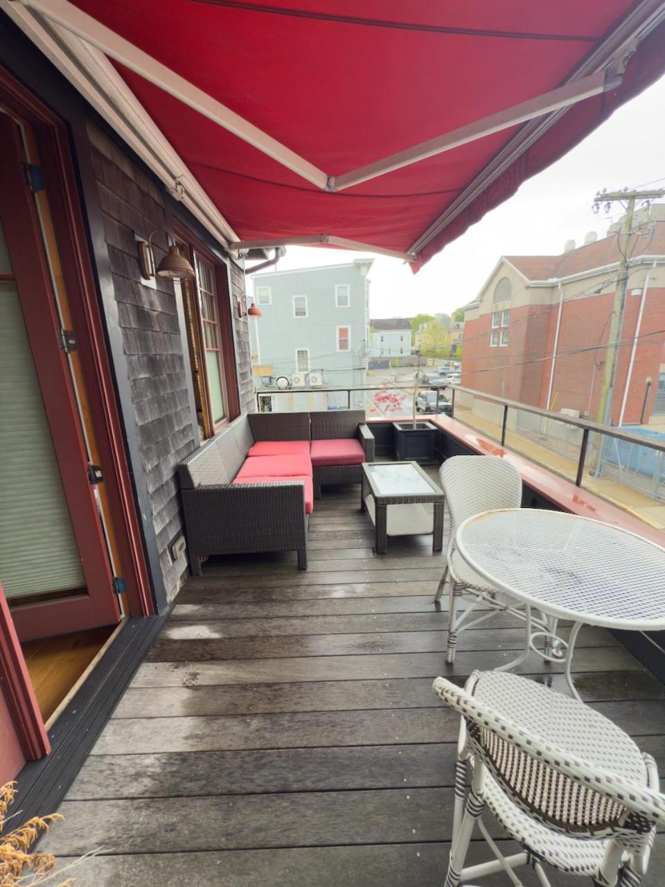 Magical Post And Beam Loft Downtown Newport! Hotel Buitenkant foto
