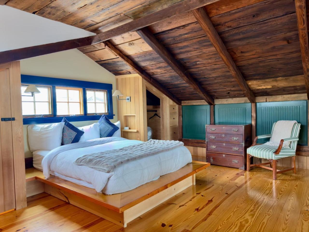 Magical Post And Beam Loft Downtown Newport! Hotel Buitenkant foto